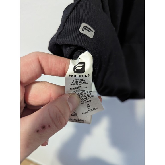 Fabletics Diara Peplum Performance Yoga Tank Top Workout Top Built In Bra - Picture 7 of 7